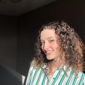 Meet your Posher, Shira